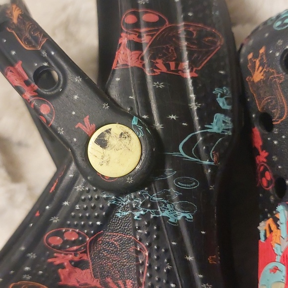 The Nightmare before Christmas CROCS Size 4 - Picture 5 of 6